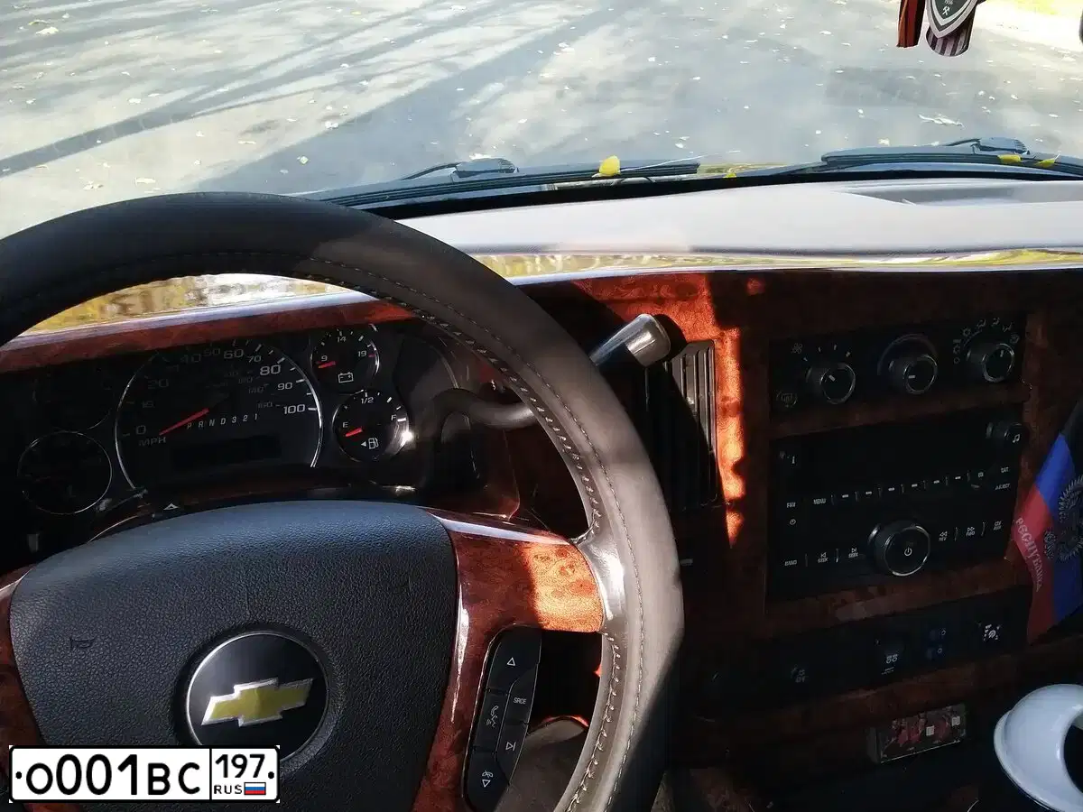 Фото автомобиля TOYOTA CAMRY, 2008 — госномер О001ВС197. Цвет: ЧЕРНЫЙ
