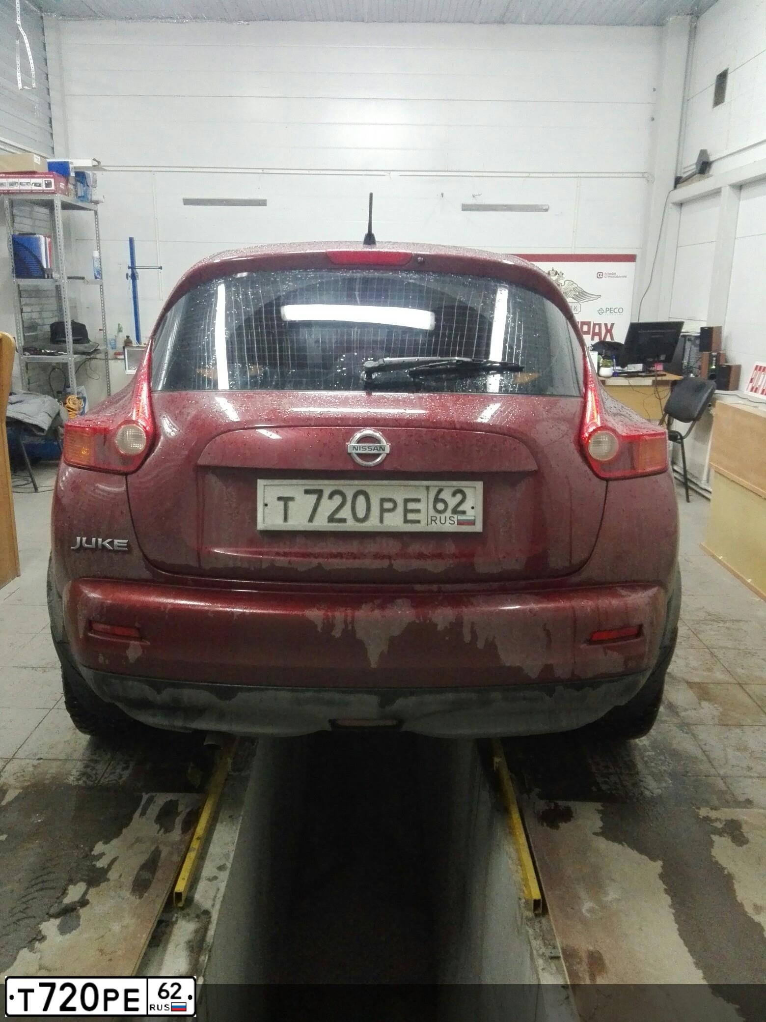 Фото автомобиля NISSAN JUKE, 2012 — госномер Т720РЕ62. Цвет: КРАСНЫЙ