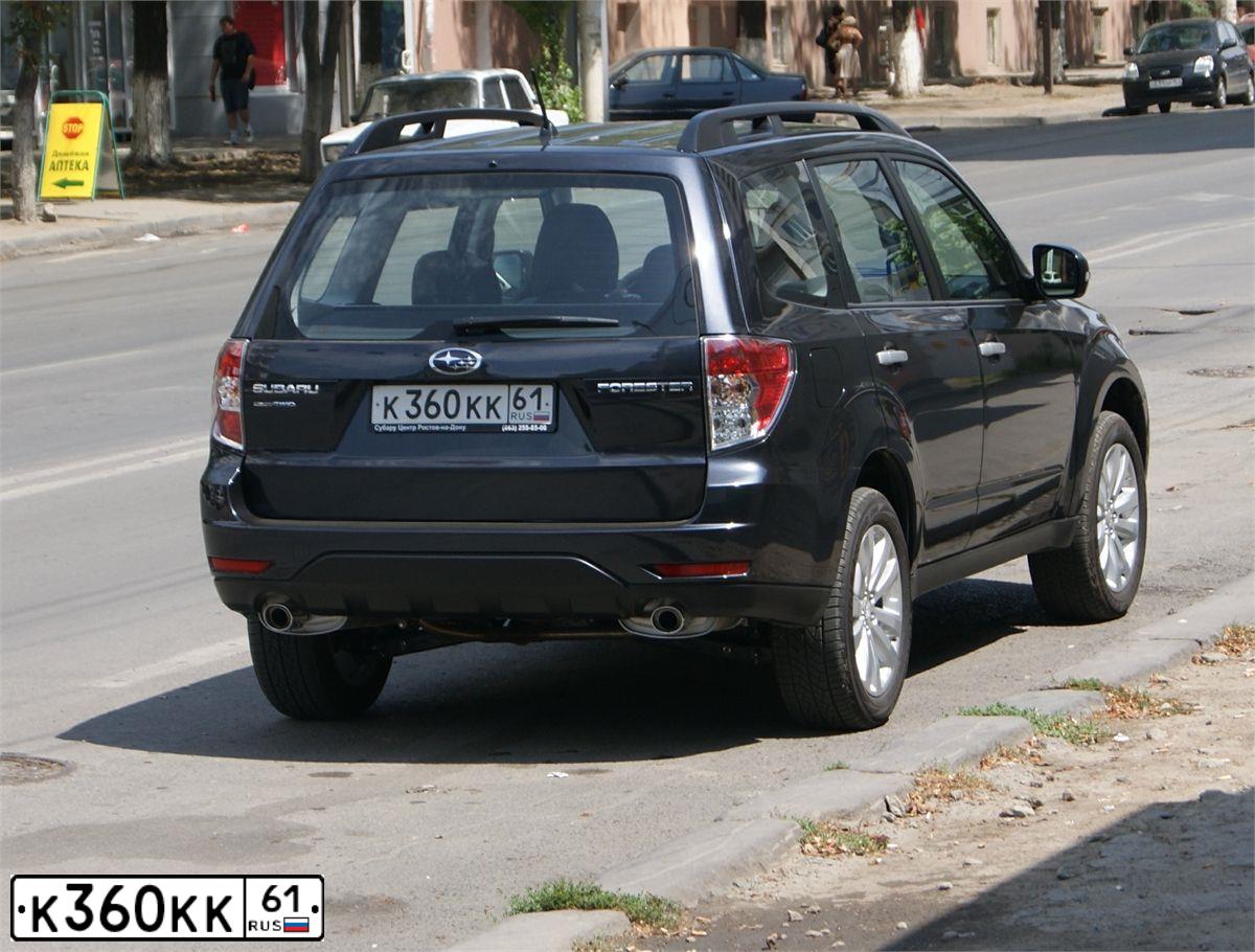 Фото автомобиля LIXIANG L8, 2023 — госномер Е719АО550. Цвет: СЕРЫЙ