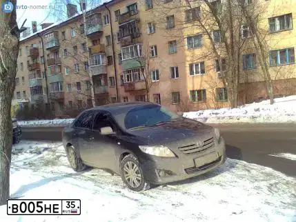 Фото автомобиля MITSUBISHI PAJERO SPORT, 2011 — госномер В005НЕ35. Цвет: Серый