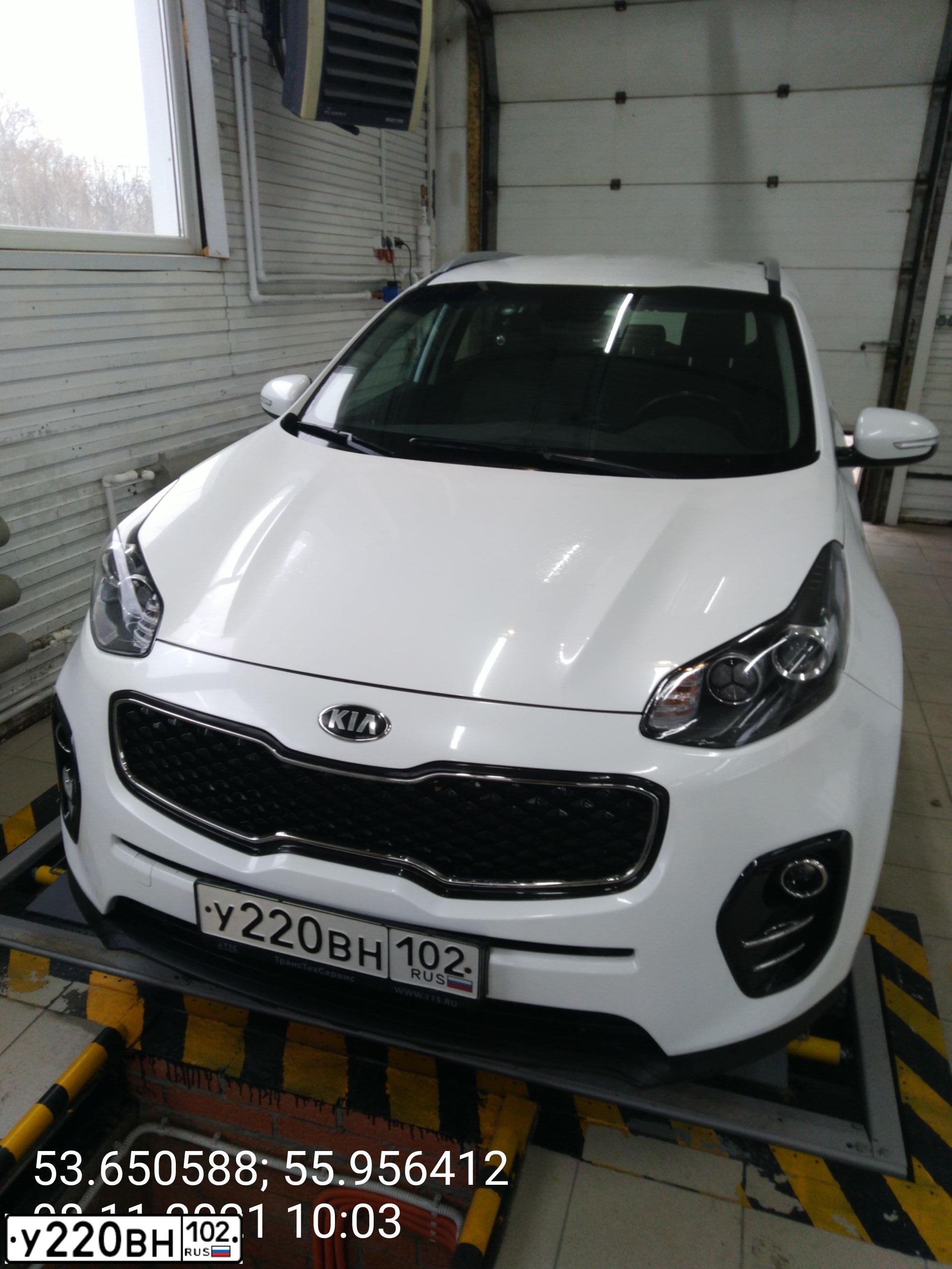 Фото автомобиля KIA SPORTAGE, 2016 — госномер М328НК702. Цвет: Белый