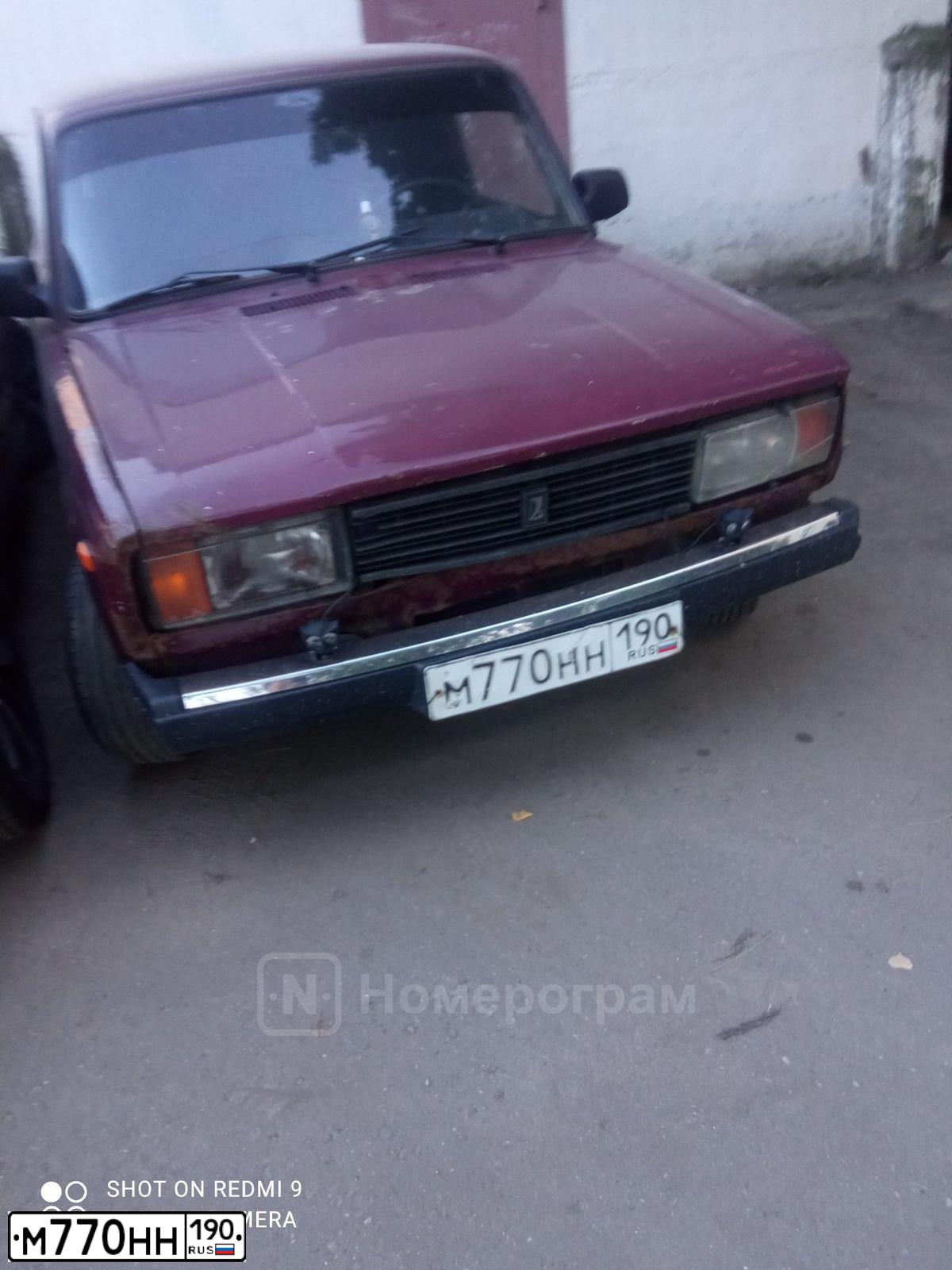 Фото автомобиля LADA 2104 LADA, 2002 — госномер Е665ЕВ90. Цвет: КРАСНЫЙ ТЕМНЫЙ