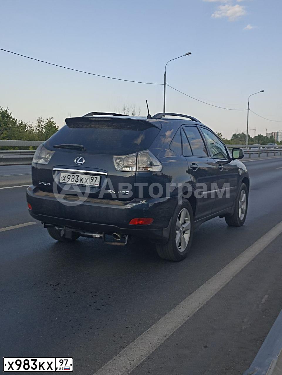 Фото автомобиля NISSAN NOTE, 2008 — госномер В560СУ190. Цвет: СИНИЙ ТЕМНЫЙ