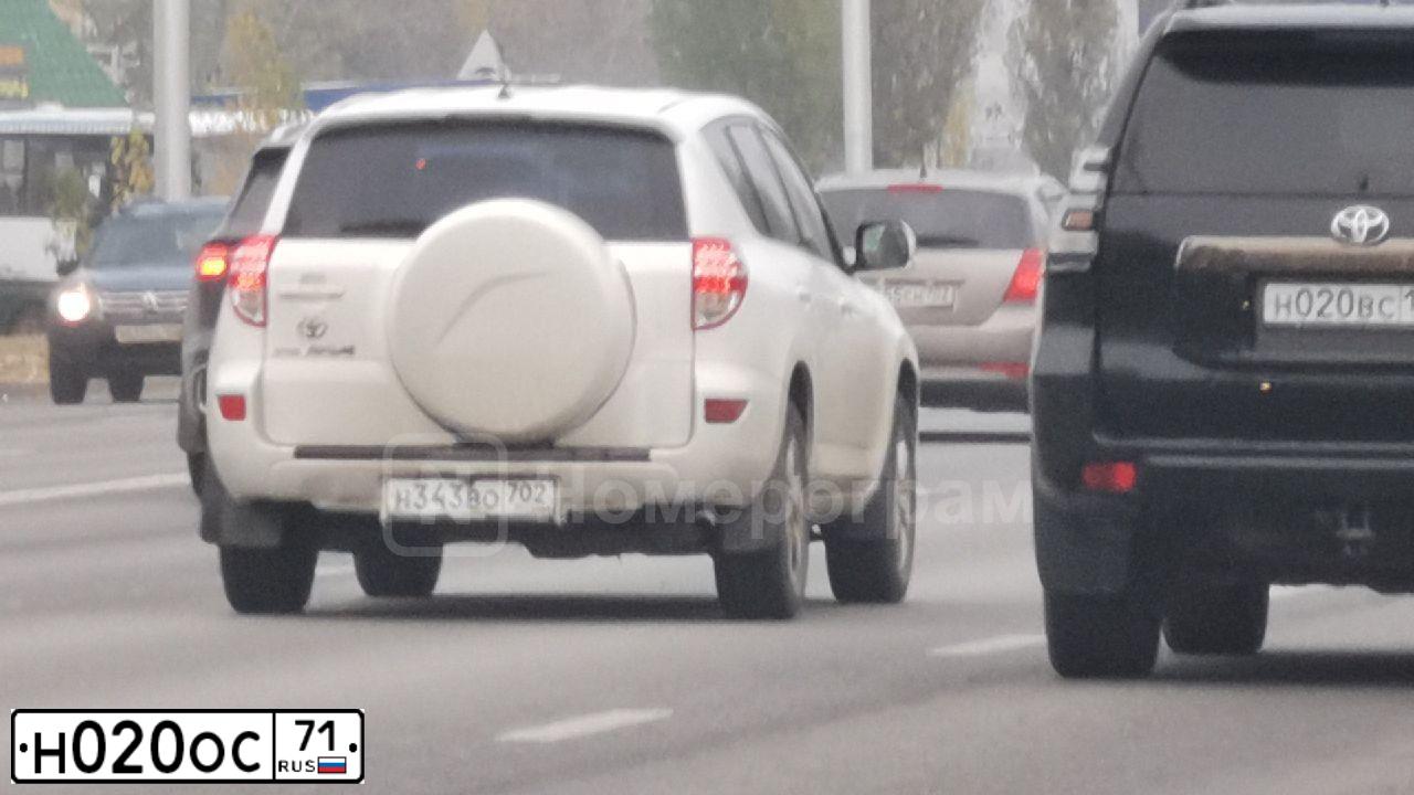 Фото автомобиля TOYOTA COROLLA, 2004 — госномер Т007СК190. Цвет: ЧЕРНЫЙ