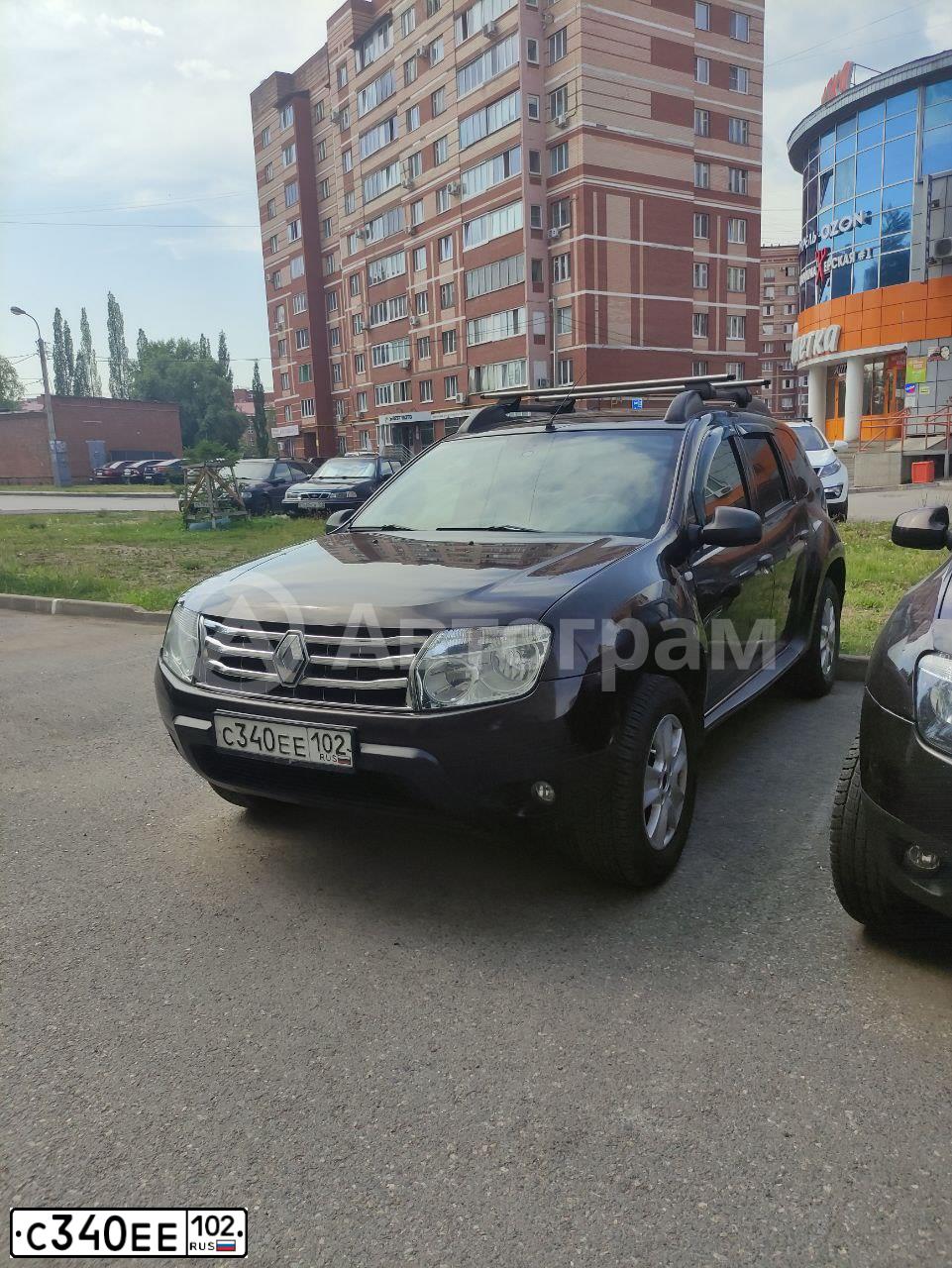 Фото автомобиля RENAULT DUSTER, 2014 — госномер С340ЕЕ102. Цвет: ТЕМНО-КОРИЧНЕВЫЙ