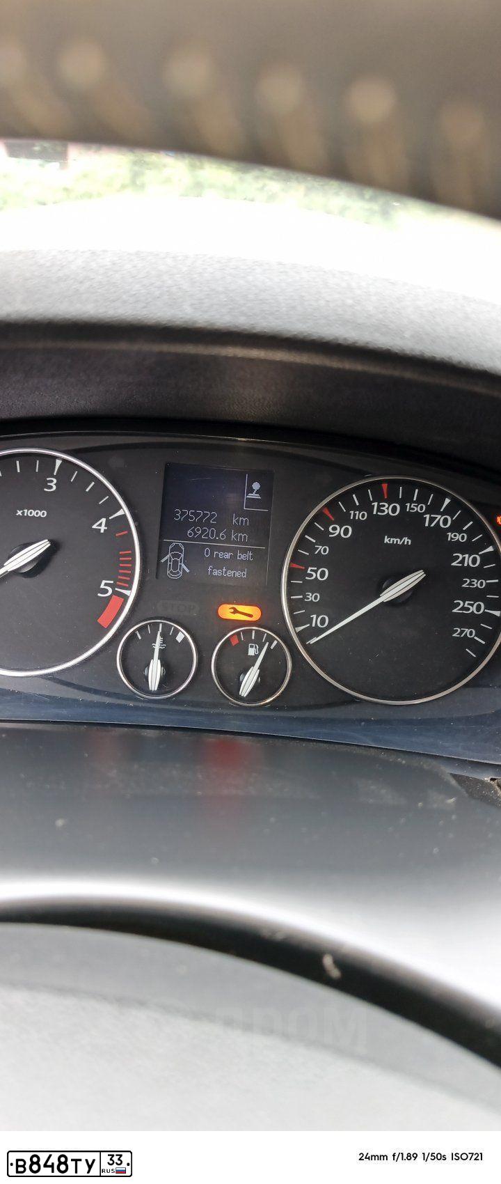 Фото автомобиля RENAULT LAGUNA, 2009 — госномер В852РУ09. Цвет: Серебристый