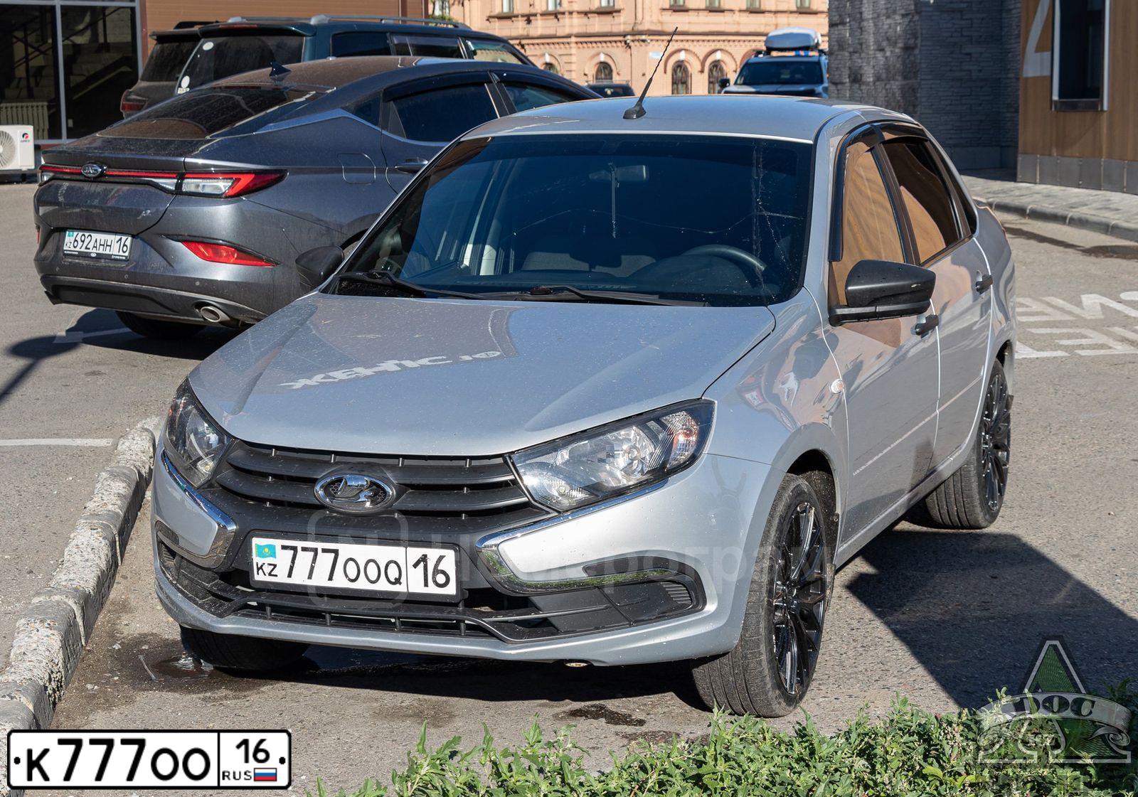 Фото автомобиля FORD FOCUS C-MAX, 2005 — госномер К777ОО16. Цвет: СЕРЕБРИСТЫЙ