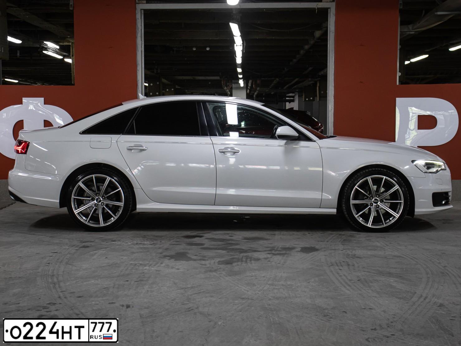 Фото автомобиля AUDI A6, 2015 — госномер О224НТ777. Цвет: Белый