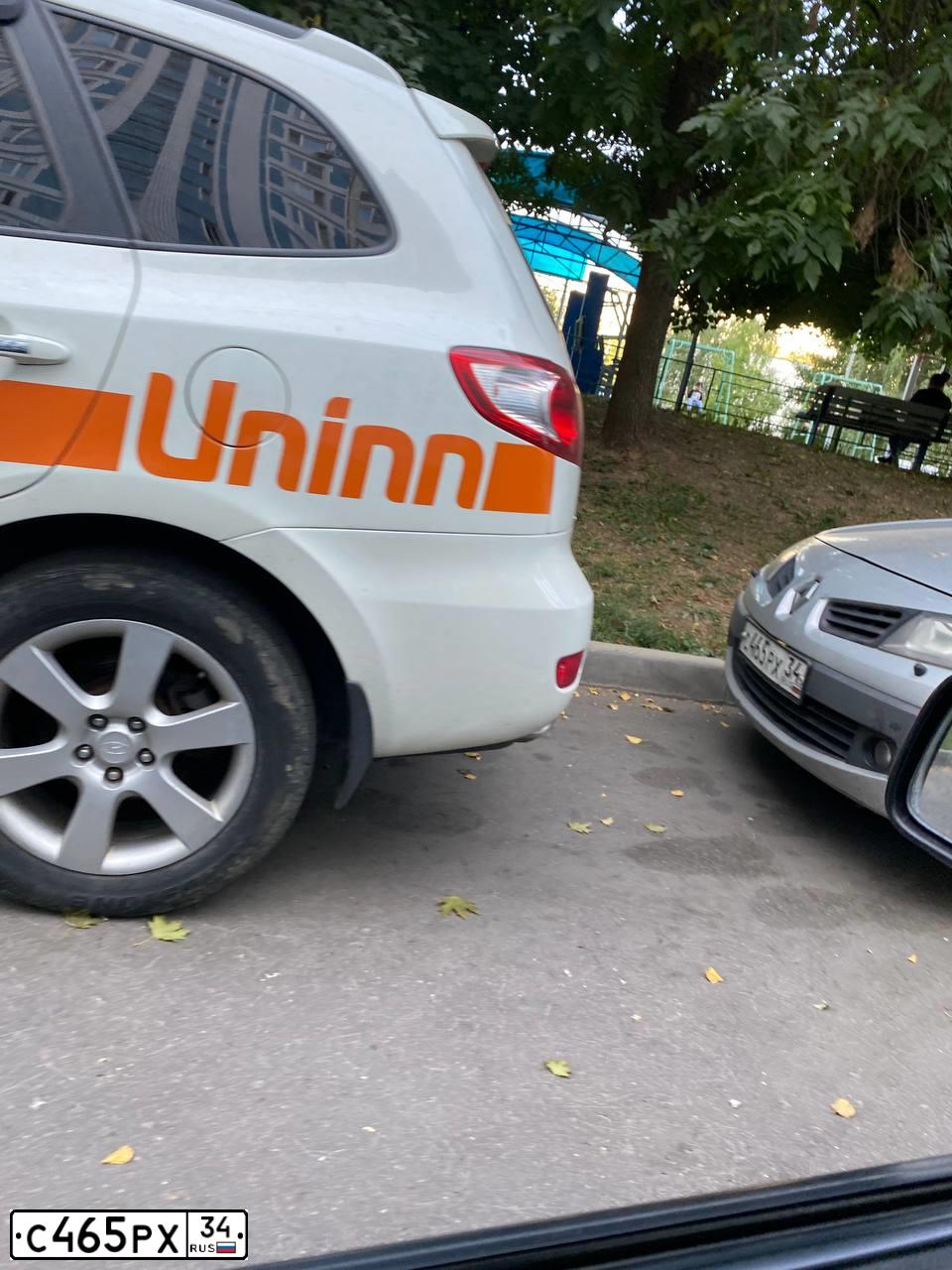 Фото автомобиля RENAULT MEGANE, 2007 — госномер С465РХ34. Цвет: СВЕТЛО-СЕРО-ГОЛУБОЙ