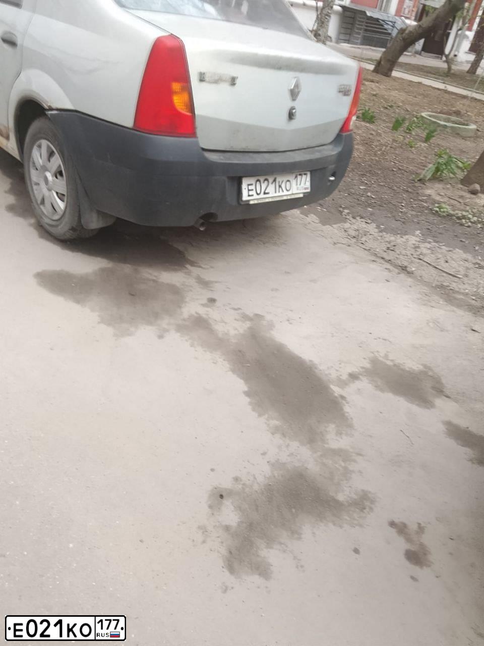Фото автомобиля RENAULT LOGAN, 2006 — госномер Е021КО177. Цвет: СЕРЫЙ