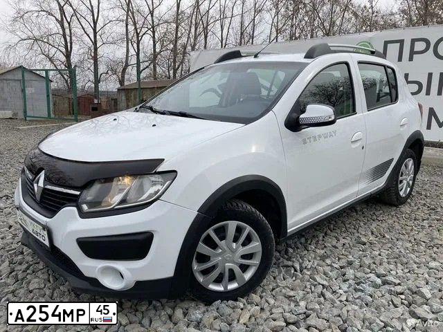 Фото автомобиля RENAULT SANDERO, 2018 — госномер С317ОУ196. Цвет: Белый