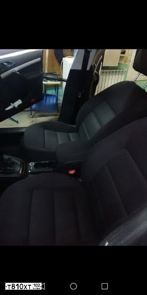Фото автомобиля SKODA OCTAVIA, 2005 — госномер Т810ХТ102. Цвет: ТЕМНО-СИНИЙ