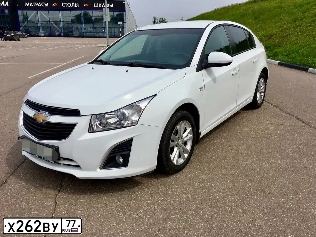 Фото автомобиля CHEVROLET CRUZE, 2013 — госномер Т371ТО71. Цвет: Белый