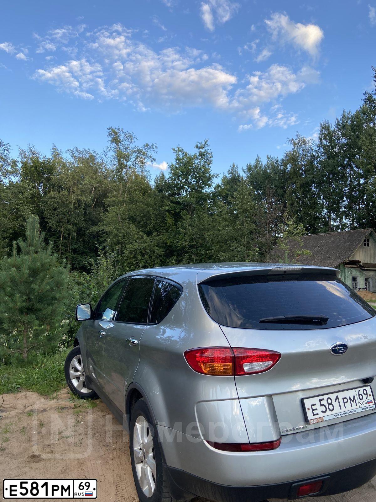 Фото автомобиля SUBARU B9 TRIBECA, 2006 — госномер Е581РМ69. Цвет: СЕРЕБРИСТЫЙ