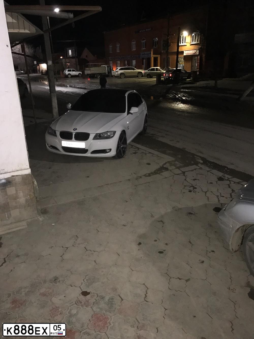 Фото автомобиля LADA 2170 PRIORA, 2009 — госномер А382ХК09. Цвет: СИНЕ-ЧЕРНЫЙ