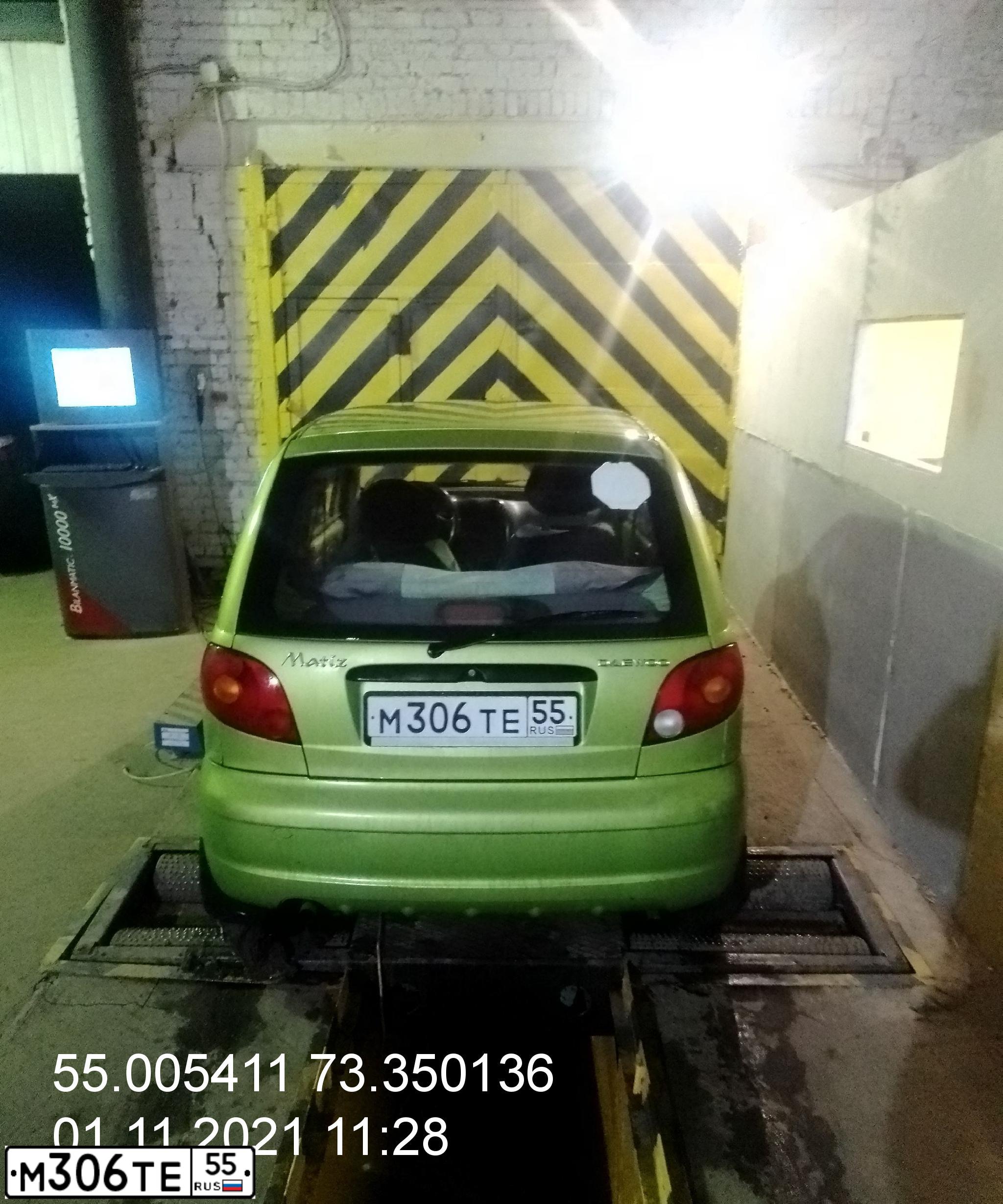 Фото автомобиля DAEWOO MATIZ, 2006 — госномер М306ТЕ55. Цвет: ЗЕЛЕНЫЙ