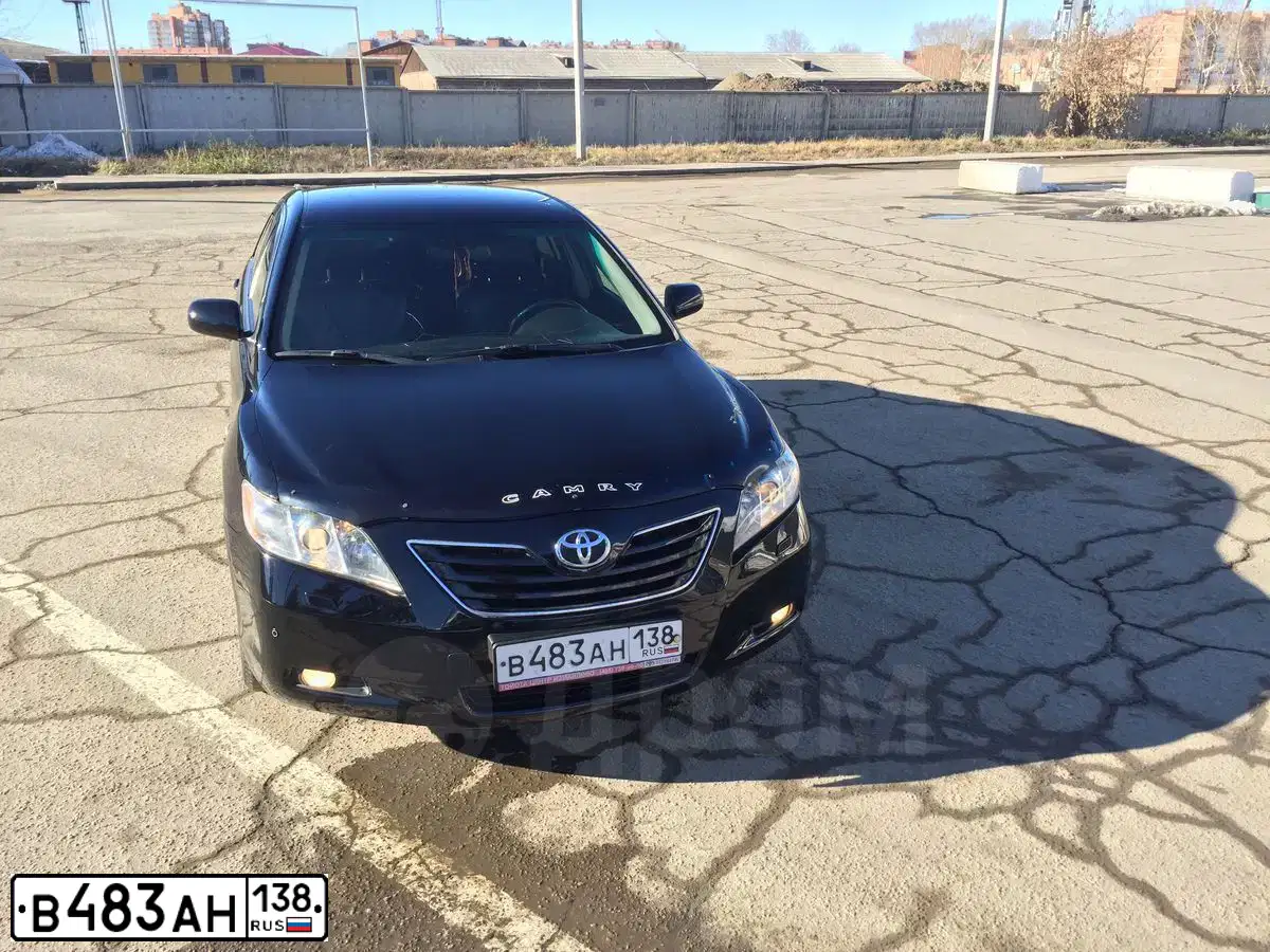 Фото автомобиля TOYOTA CAMRY, 2007 — госномер В483АН138. Цвет: ЧЕРНЫЙ