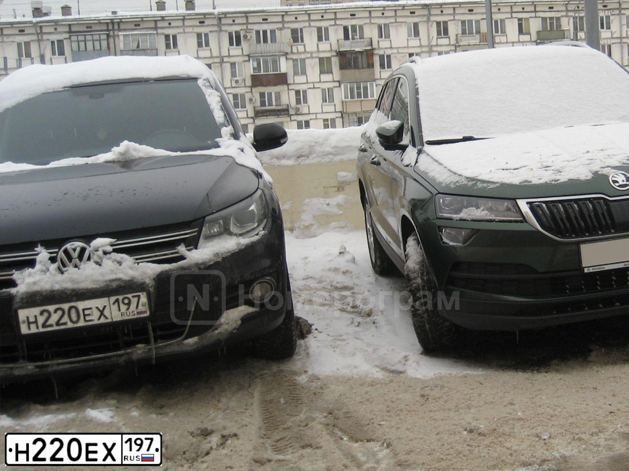Фото автомобиля PEUGEOT 607, 2003 — госномер Н220ЕХ197. Цвет: СЕРЕБРИСТЫЙ