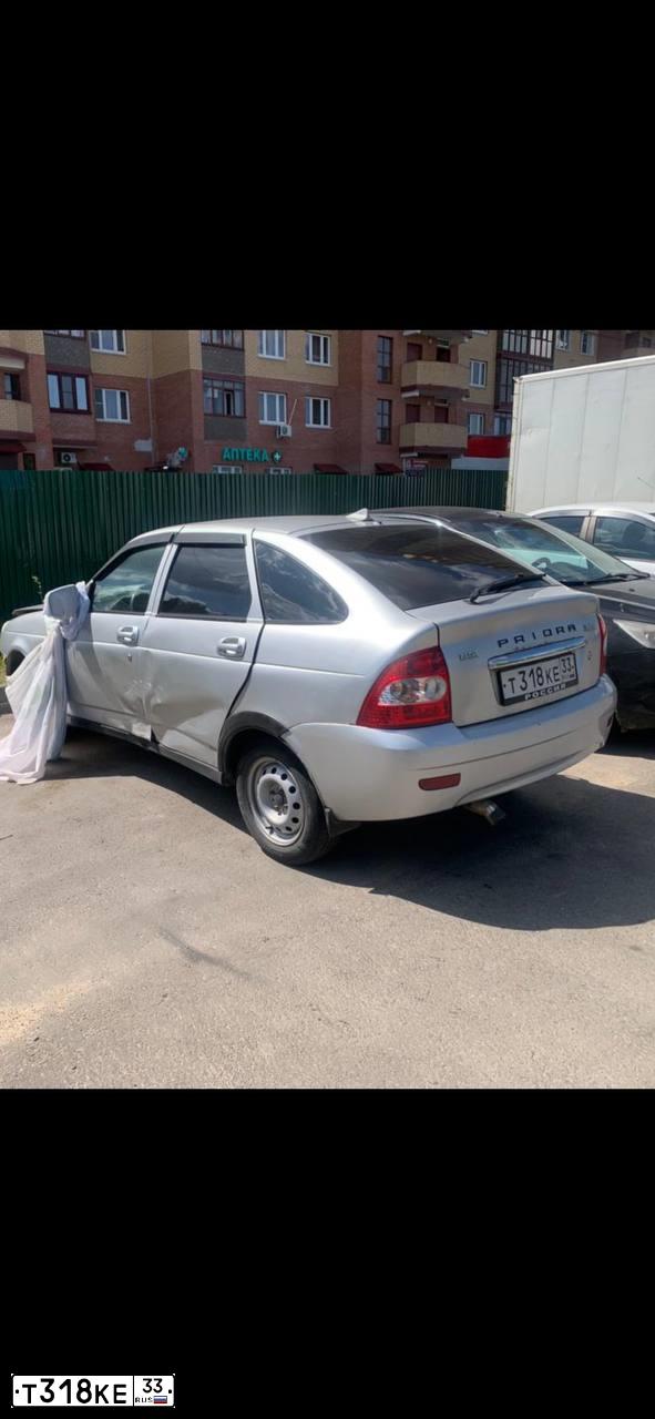 Фото автомобиля LADA 2172 PRIORA, 2010 — госномер Н269НЕ134. Цвет: Серебристый