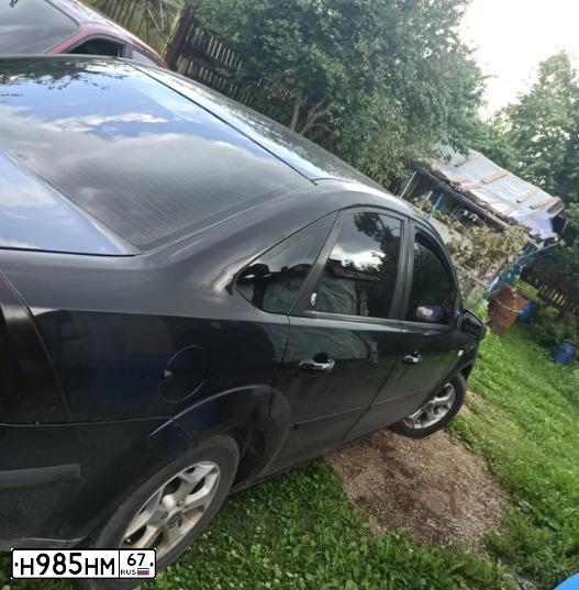 Фото автомобиля FORD FOCUS, 2005 — госномер Т907ЕМ47. Цвет: ЧЕРНЫЙ