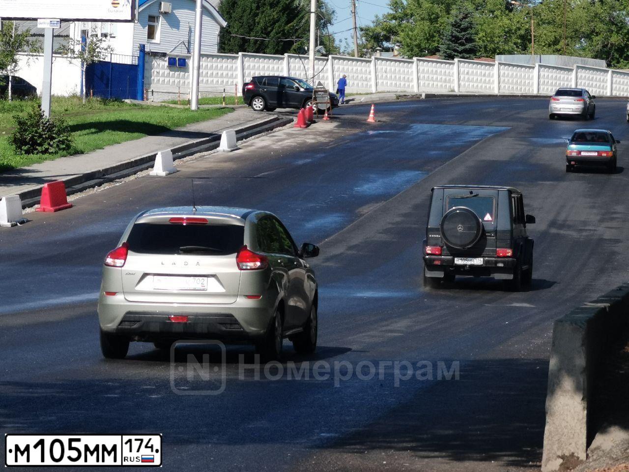 Фото автомобиля MERCEDES G-KLASSE, 2015 — госномер М105ММ174. Цвет: ЧЕРНЫЙ