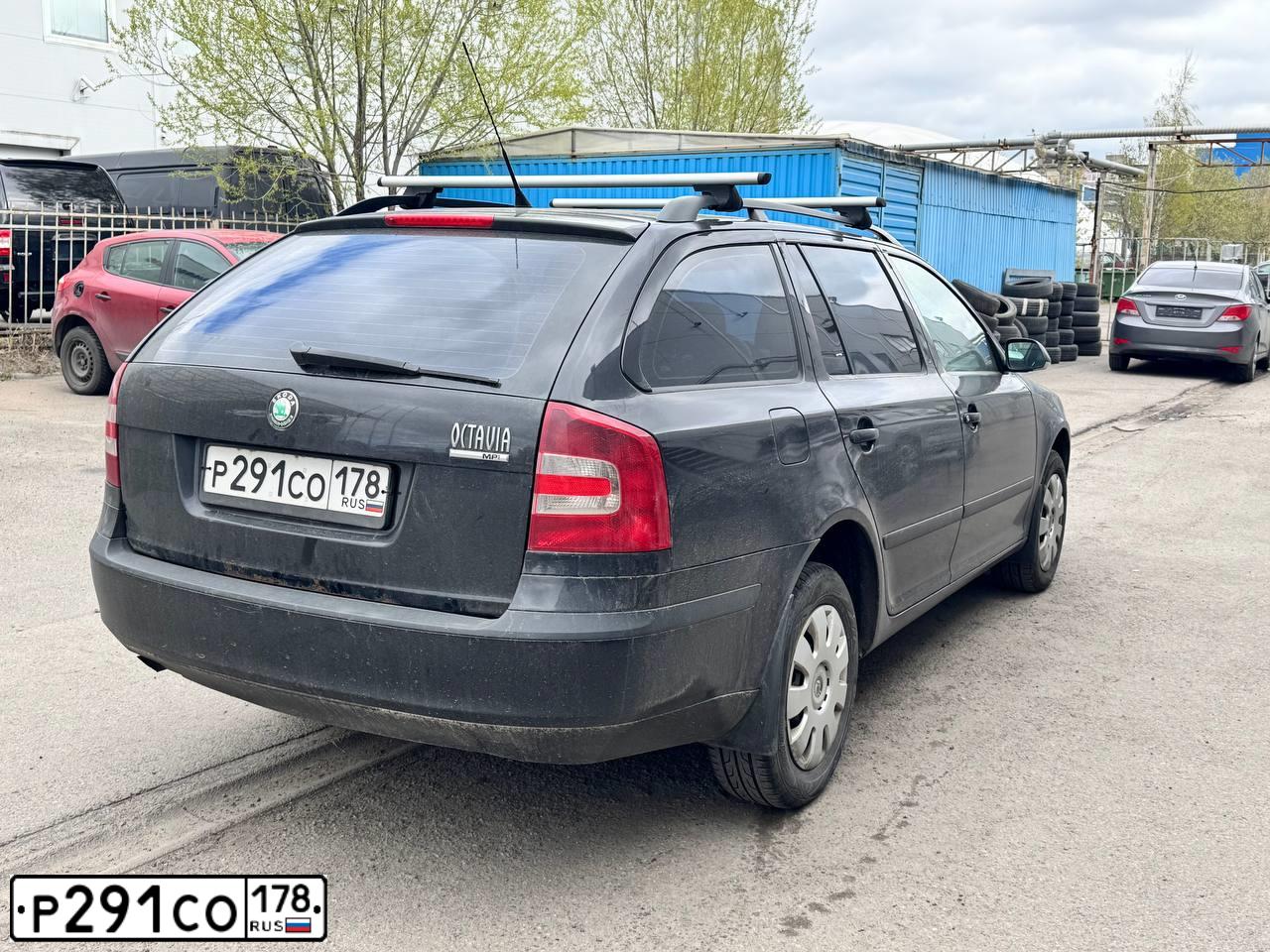 Фото автомобиля SKODA OCTAVIA, 2008 — госномер К170ХО147. Цвет: ЧЕРНЫЙ