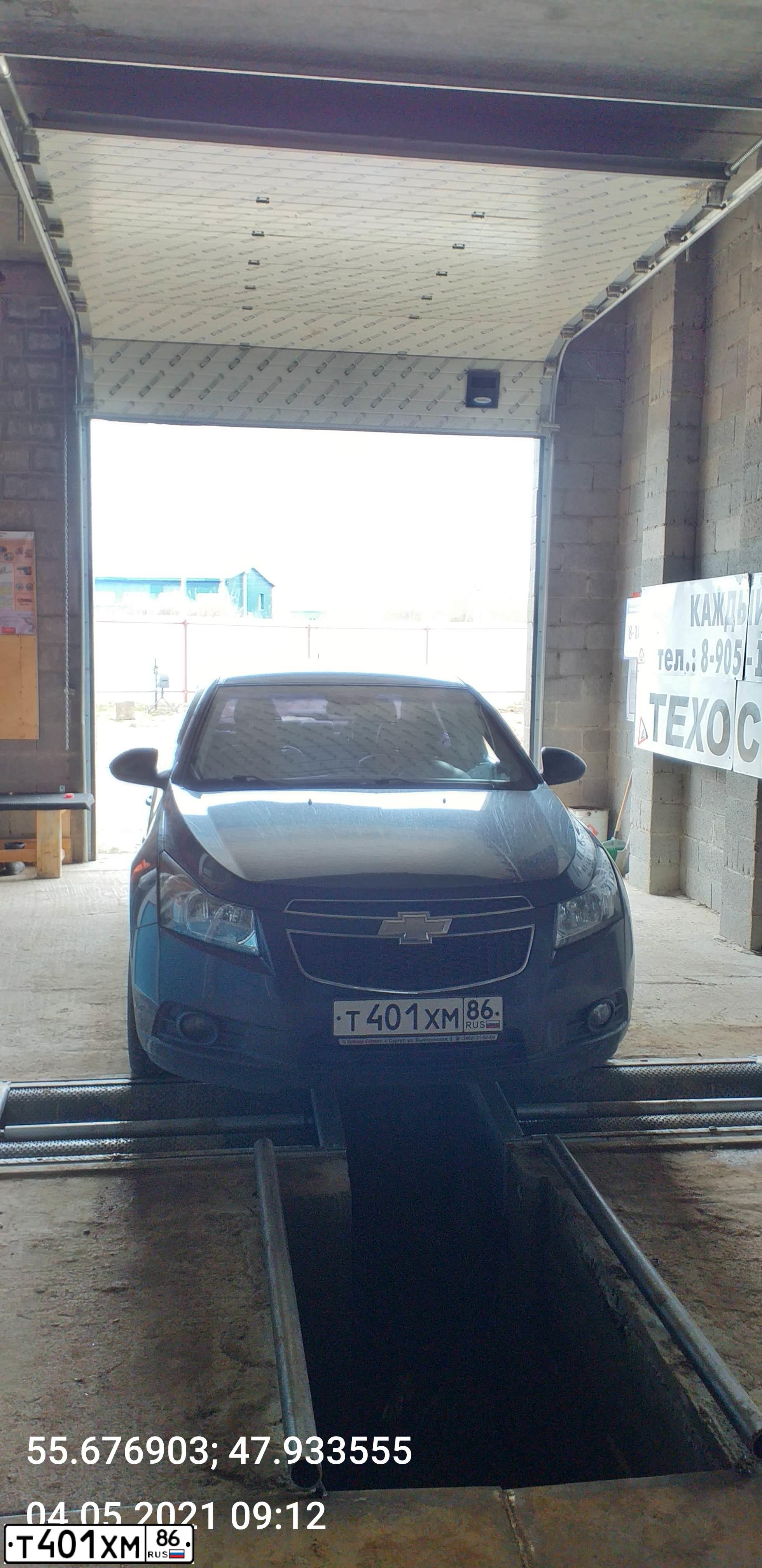Фото автомобиля CHEVROLET CRUZE, 2012 — госномер Т355УО33. Цвет: ЧЕРНЫЙ МЕТАЛЛИК