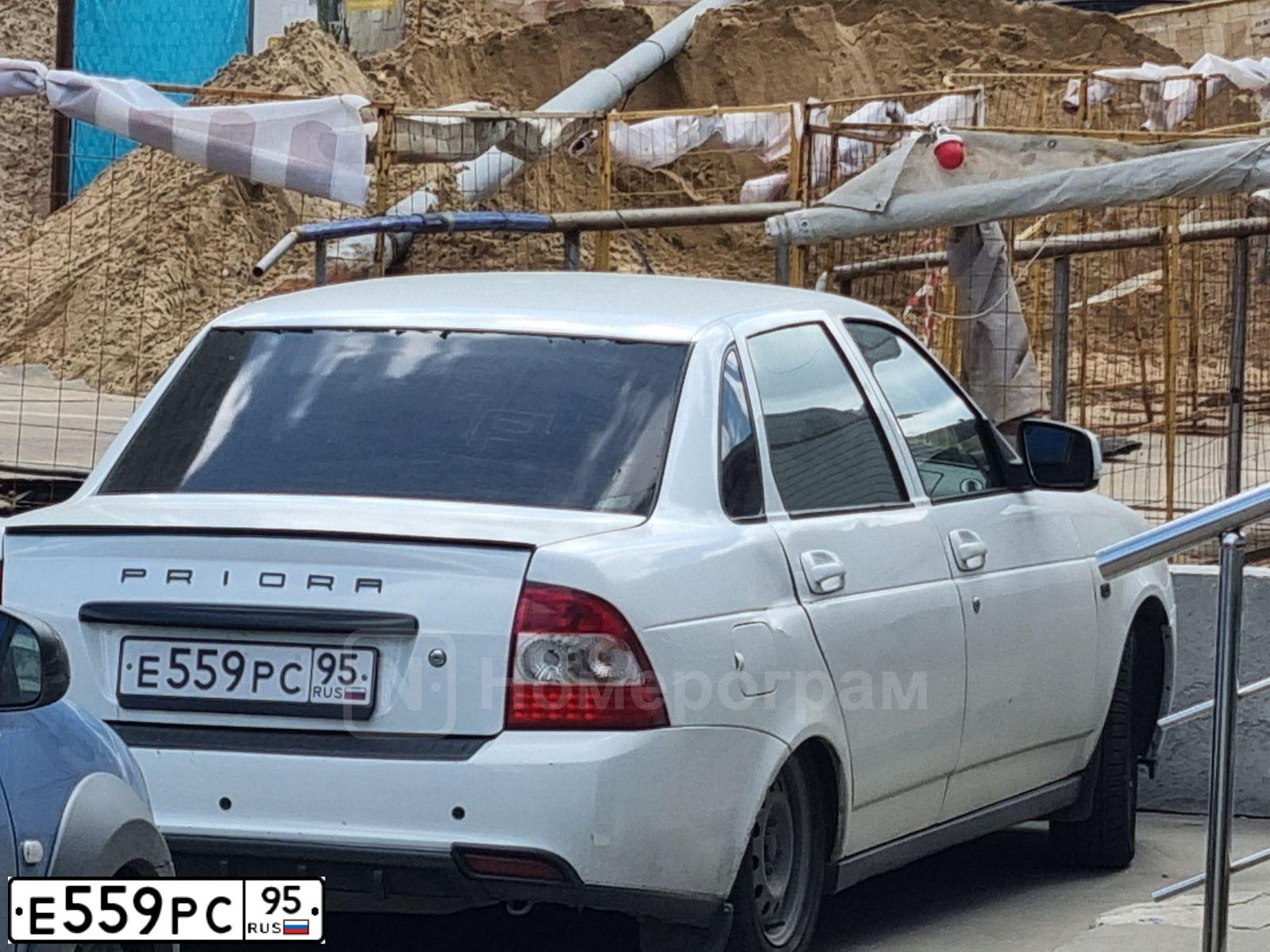 Фото автомобиля LADA 2170 PRIORA, 2014 — госномер Е559РС95. Цвет: Белый