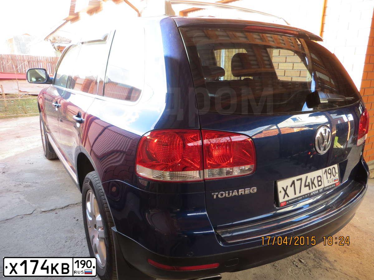 Фото автомобиля VOLKSWAGEN TOUAREG, 2004 — госномер Е111НЕ177. Цвет: СИНИЙ ТЕМНЫЙ