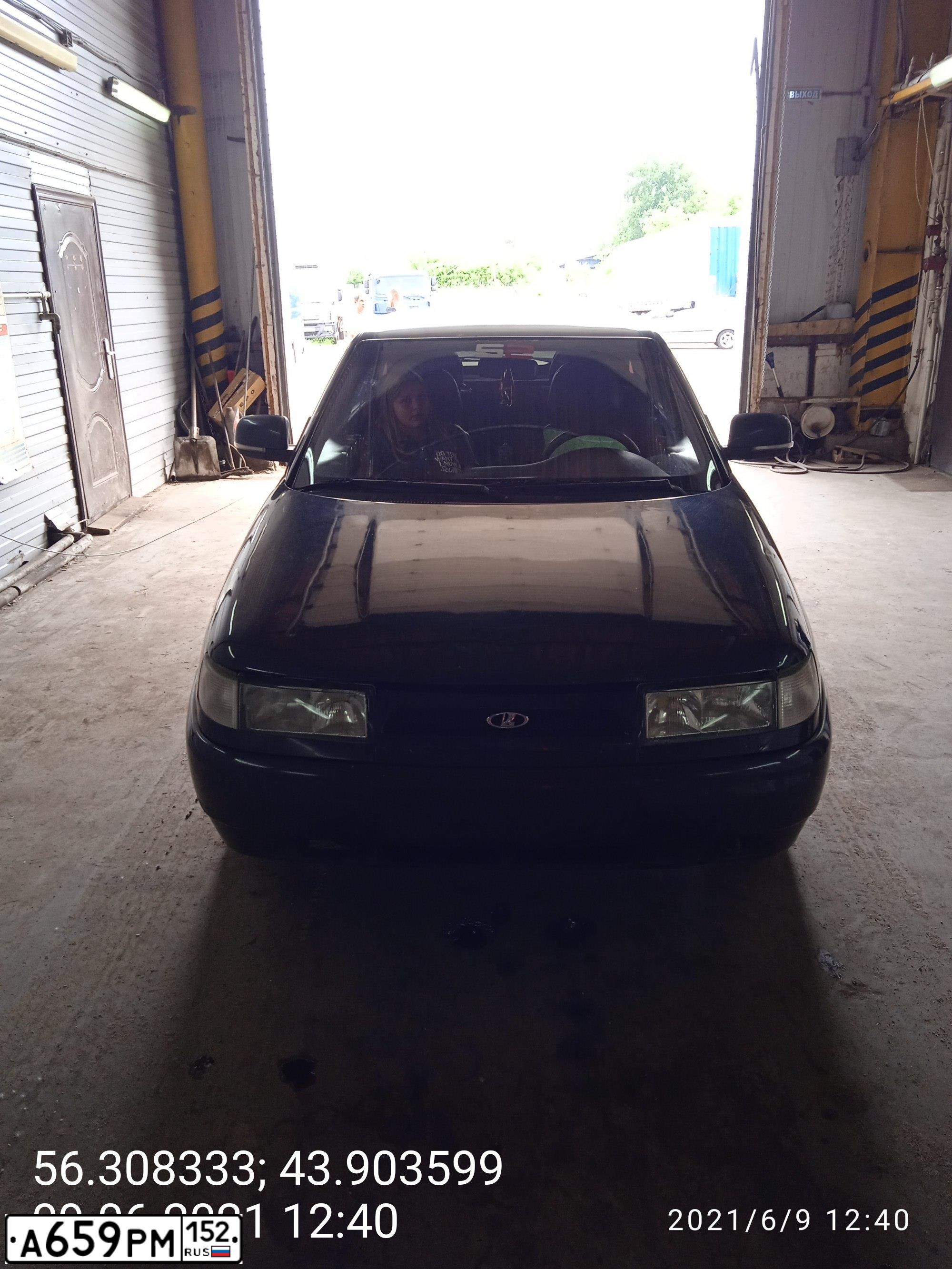 Фото автомобиля LADA 2112, 2005 — госномер Х381РТ152. Цвет: ТЕМНО-СЕРЫЙ