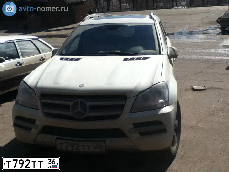 Фото автомобиля MERCEDES GL-KLASSE, 2011 — госномер Т792ТТ36. Цвет: Белый