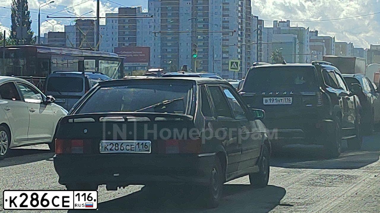 Фото автомобиля LADA 2114 SAMARA, 2008 — госномер У998ТТ18. Цвет: Темно-зеленый