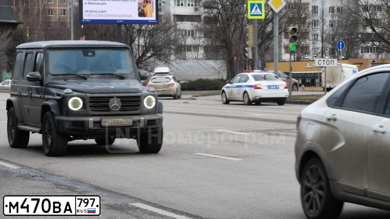Фото автомобиля MERCEDES G-KLASSE, 2020 — госномер М470ВА797. Цвет: ЧЕРНЫЙ