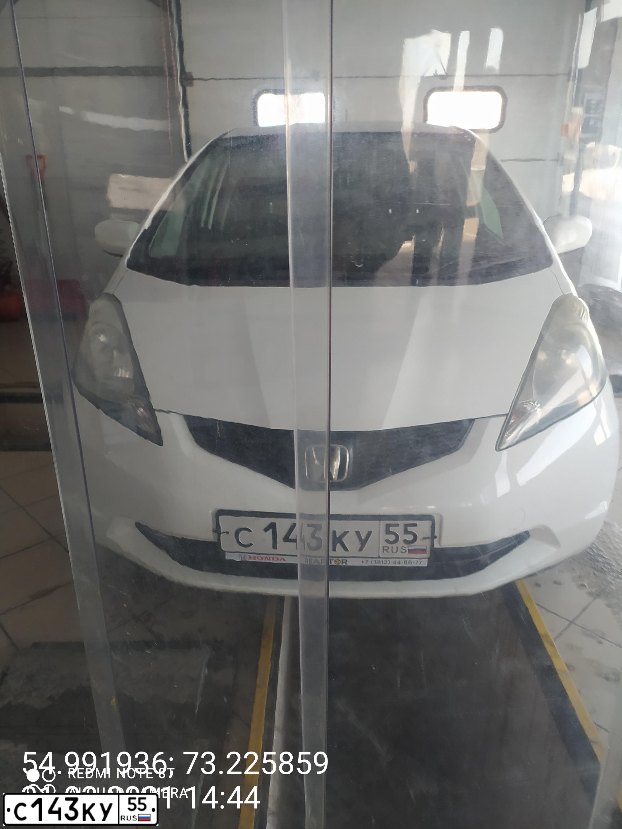 Фото автомобиля VOLKSWAGEN POLO, 1999 — госномер С143КУ55. Цвет: ТЕМНО-СИНИЙ