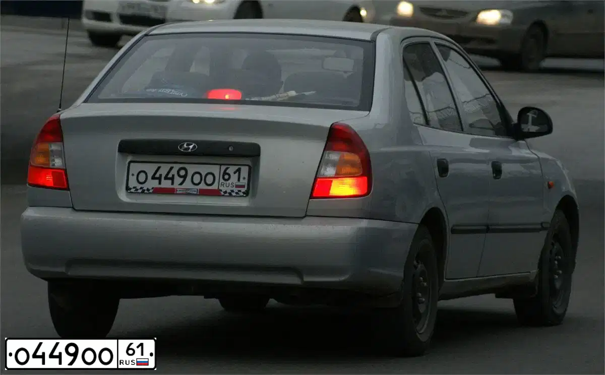 Фото автомобиля HYUNDAI GRAND SANTA FE, 2015 — госномер М845ЕМ126. Цвет: Белый