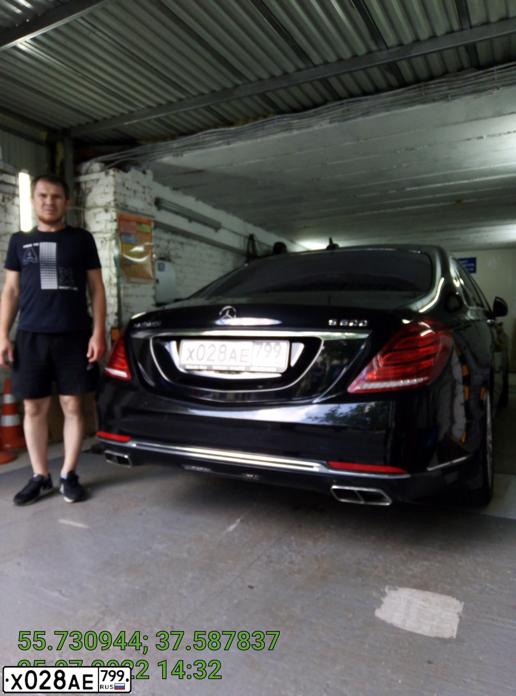 Фото автомобиля MERCEDES S-KLASSE, 2016 — госномер Х028АЕ799. Цвет: ЧЕРНЫЙ