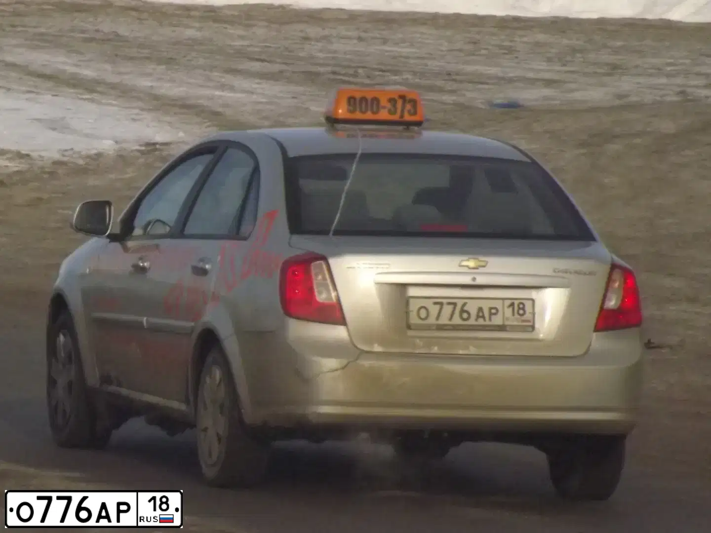 Фото автомобиля CHEVROLET LACETTI, 2012 — госномер О776АР18. Цвет: Серебристый