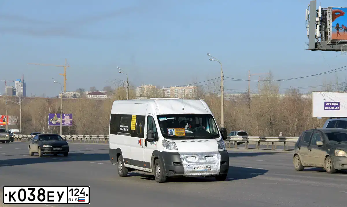 Фото автомобиля PEUGEOT BOXER, 2012 — госномер К038ЕУ124. Цвет: Белый