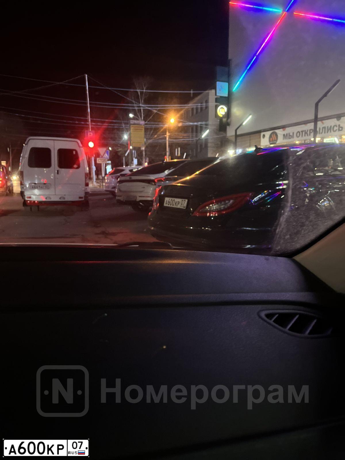 Фото автомобиля LADA 2170 PRIORA, 2013 — госномер А600КР07. Цвет: Золотисто-коричневый