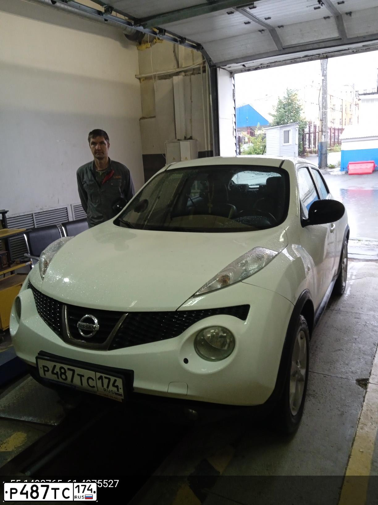 Фото автомобиля NISSAN JUKE, 2012 — госномер С007АВ186. Цвет: Белый