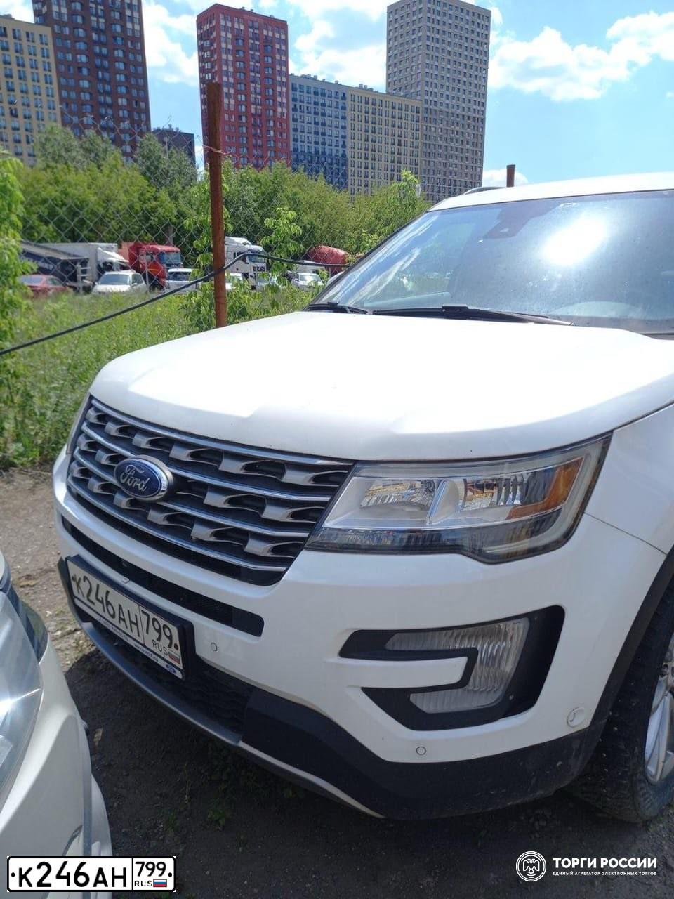 Фото автомобиля FORD EXPLORER, 2017 — госномер К246АН799. Цвет: БЕЛЫЙ