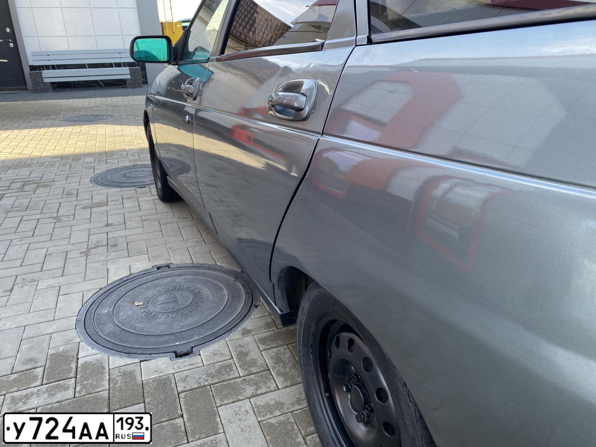 Фото автомобиля LADA 2112 LADA, 2005 — госномер В505ЕХ01. Цвет: средний серо-зеленый металлик