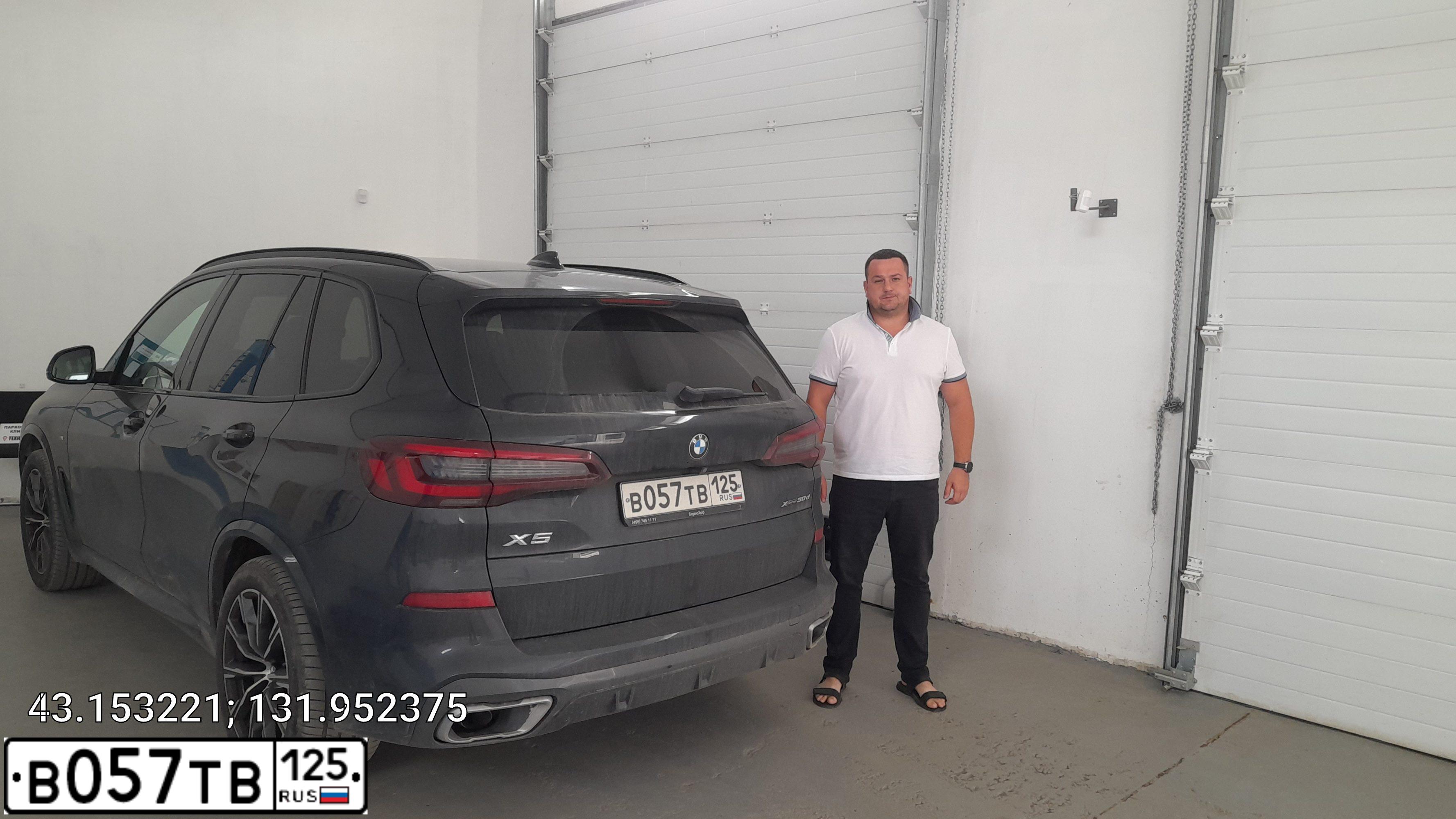 Фото автомобиля BMW X5, 2020 — госномер К508ТК124. Цвет: ЧЕРНЫЙ