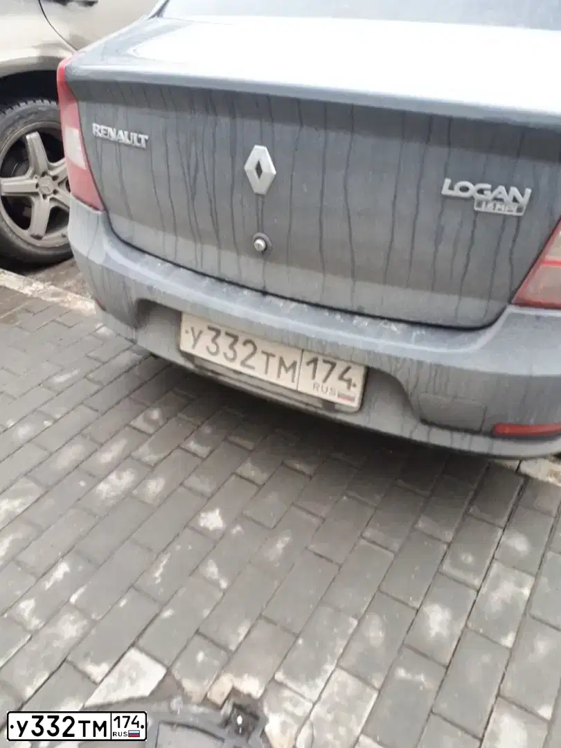 Фото автомобиля RENAULT LOGAN, 2011 — госномер У332ТМ174. Цвет: ТЕМНО-СЕРЫЙ