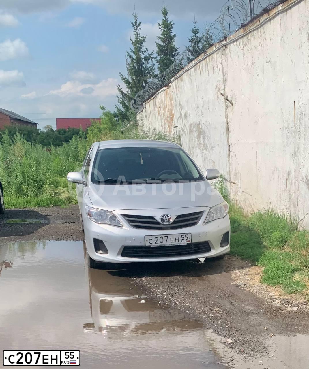 Фото автомобиля TOYOTA COROLLA, 2012 — госномер С207ЕН55. Цвет: СЕРЕБРИСТЫЙ