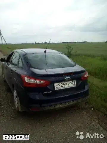 Фото автомобиля FORD FOCUS, 2012 — госномер С225РР123. Цвет: ТЕМНО-СИНИЙ