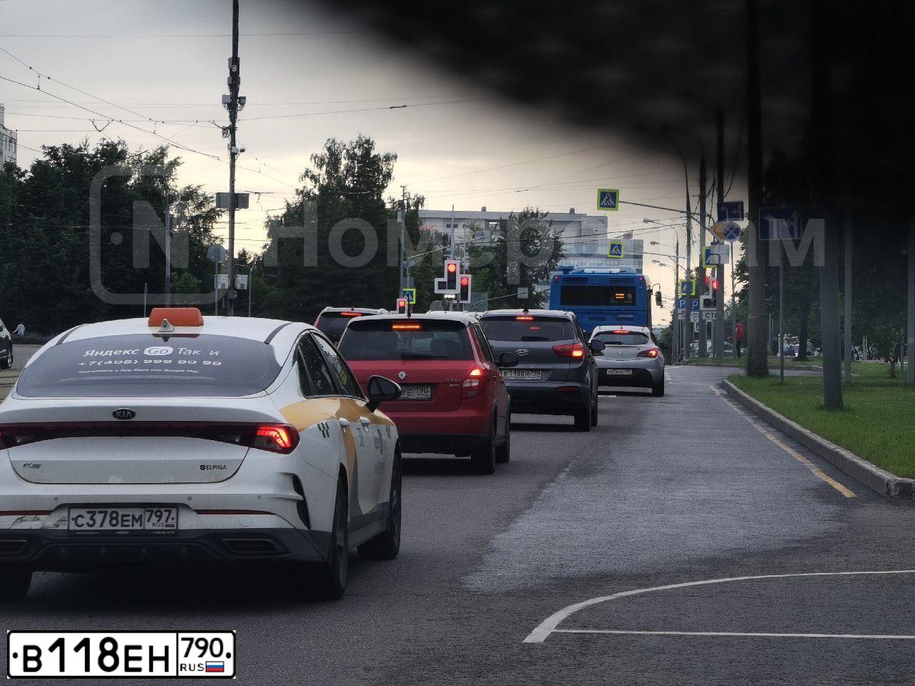 Фото автомобиля HYUNDAI CRETA, 2019 — госномер В118ЕН790. Цвет: серый