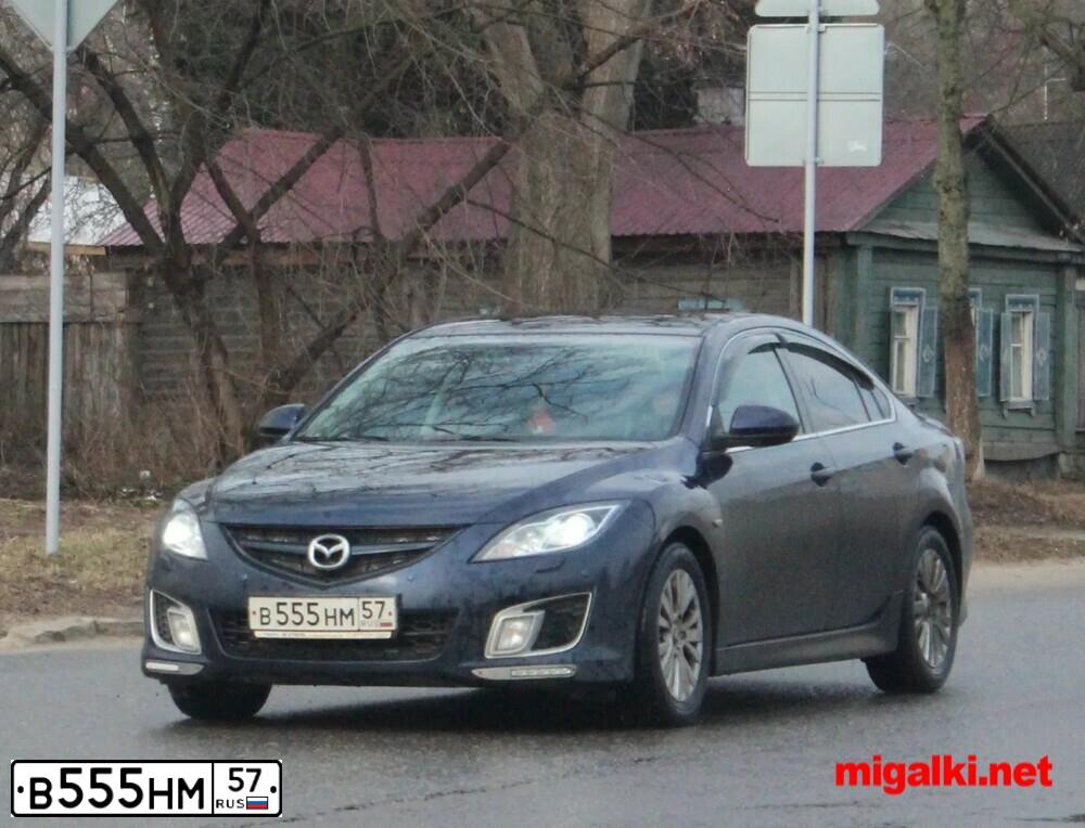 Фото автомобиля VOLKSWAGEN PASSAT, 2001 — госномер О247ЕТ46. Цвет: СЕРЫЙ
