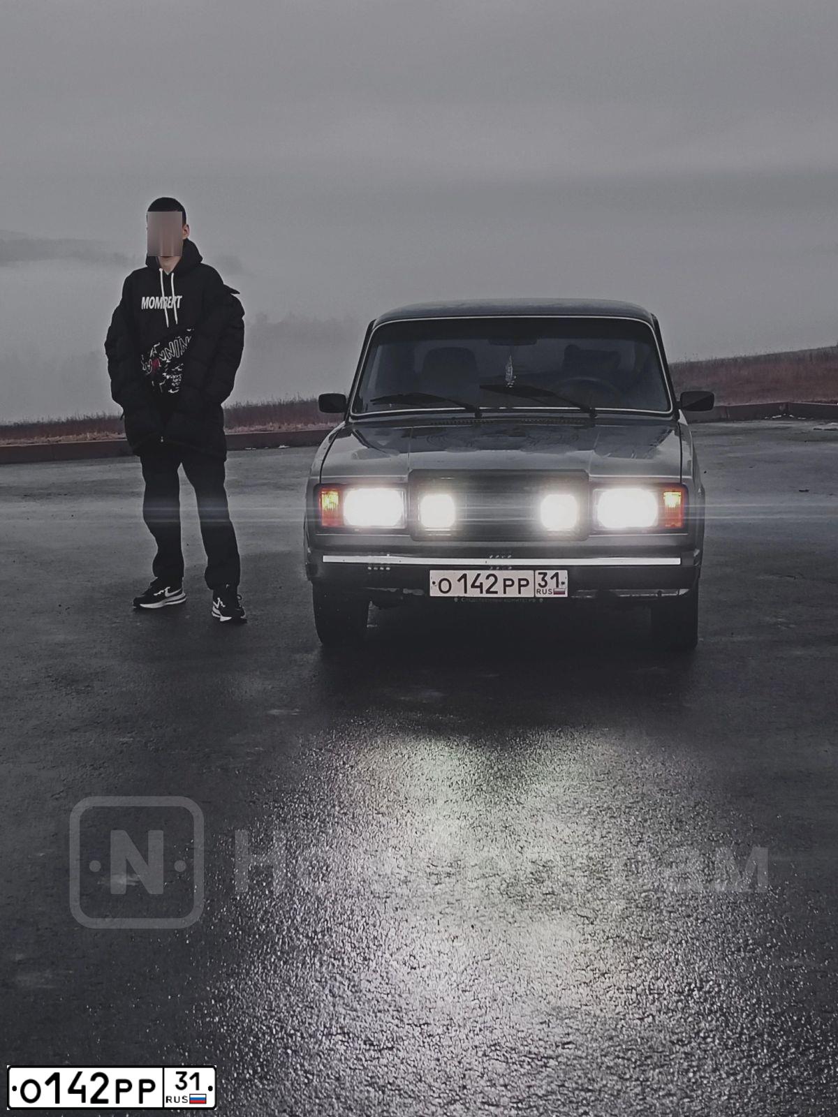 Фото автомобиля LADA 2107, 2010 — госномер О142РР31. Цвет: СРЕДНИЙ СЕРО-ЗЕЛЕНЫЙ МЕТ.