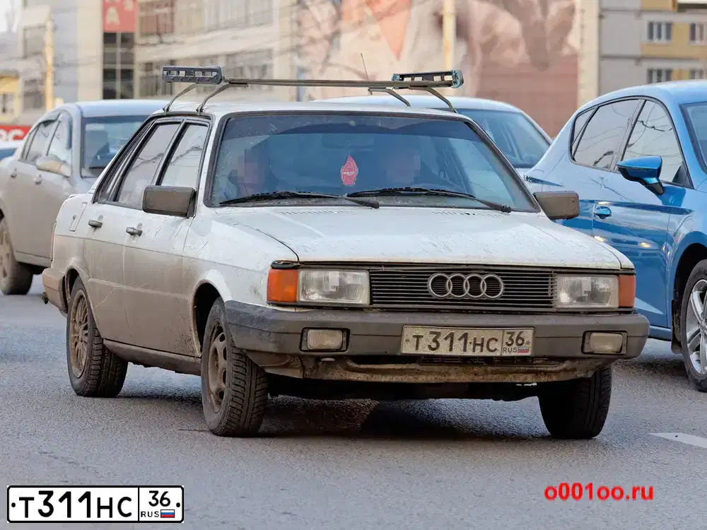 Фото автомобиля AUDI 80, 1986 — госномер Т399КУ136. Цвет: Белый